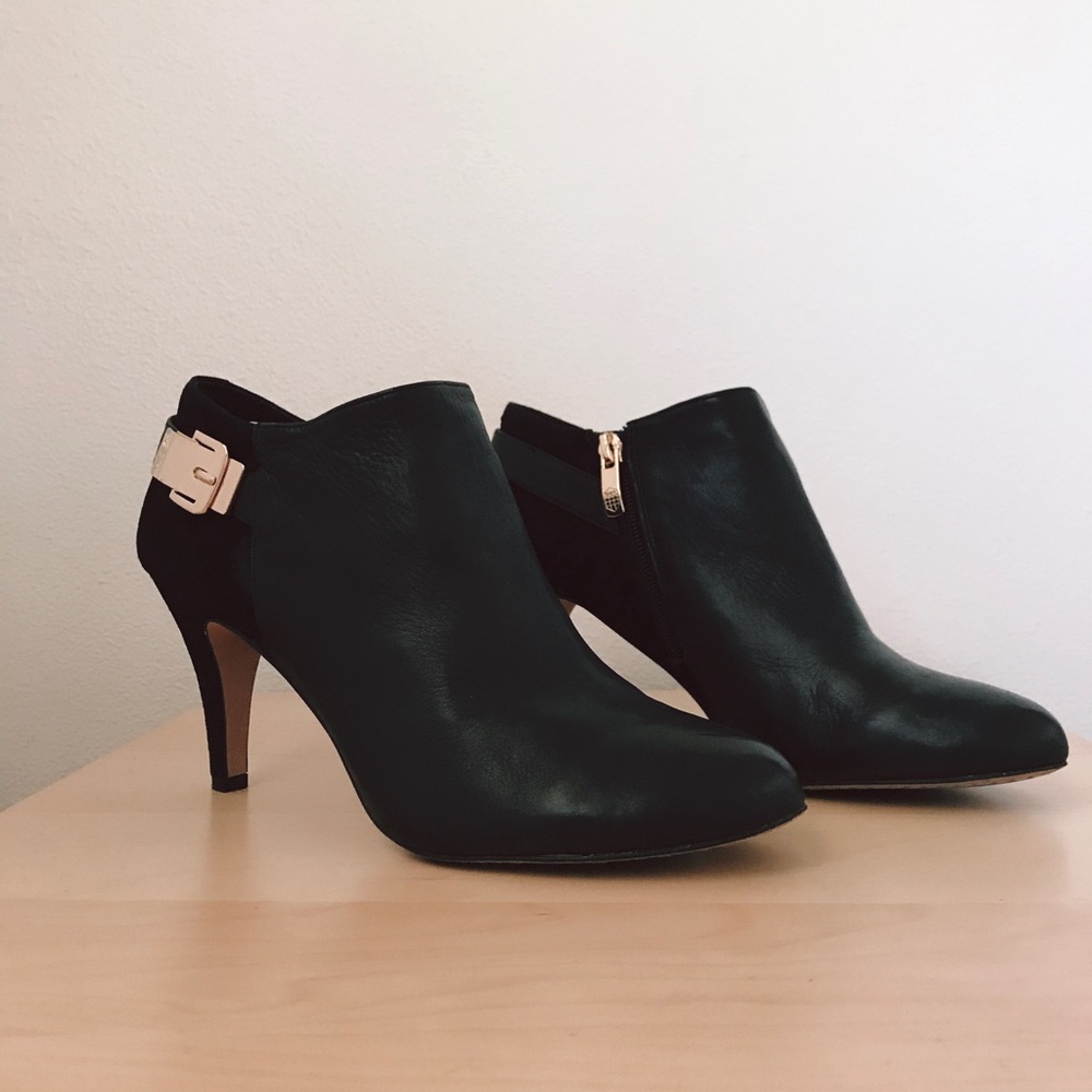 Vince Camuto Ankle Booties 8M